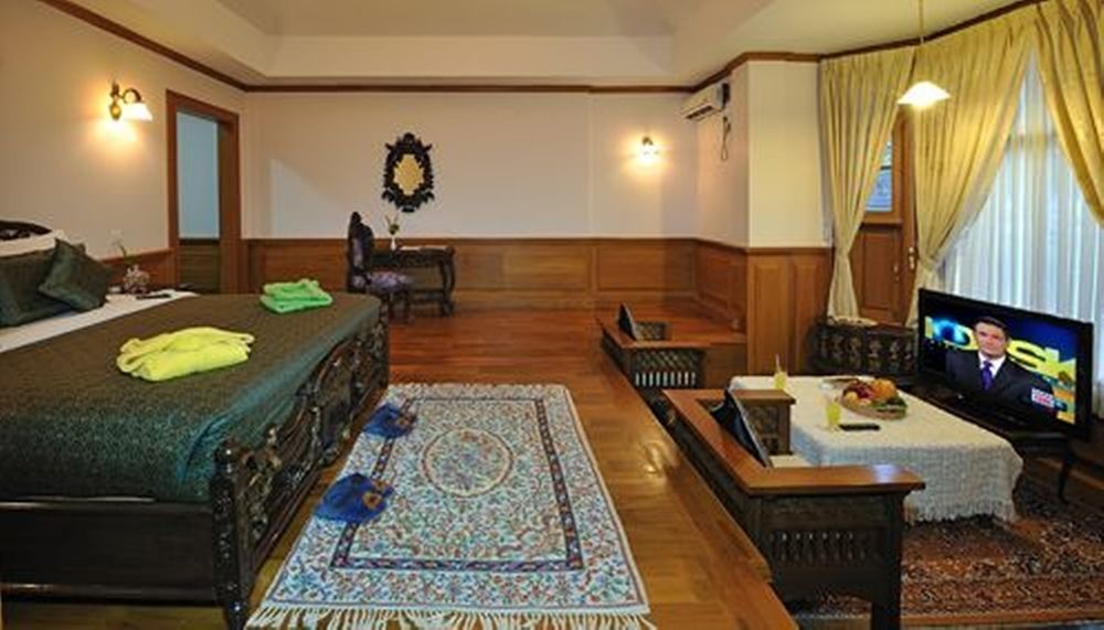 Royal Reward Resort Pyin Oo Lwin Exterior photo